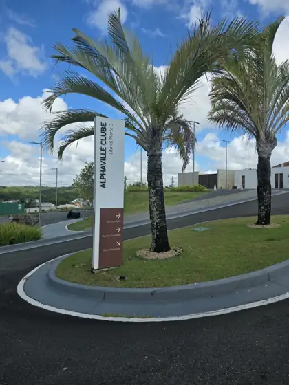 Entrada do clube